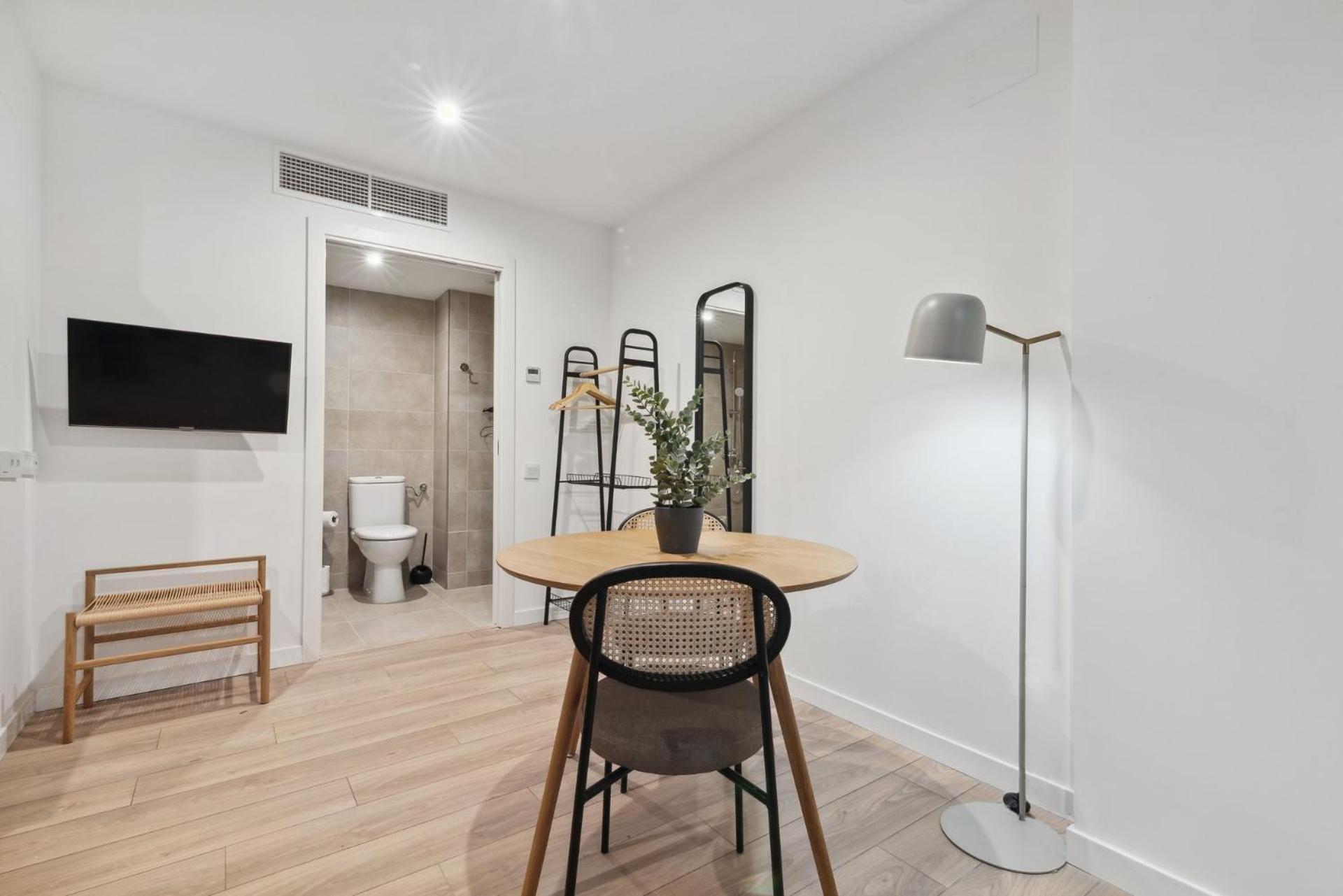 Limehome Valencia Carrer Del Pare Palau I Quer Rom bilde